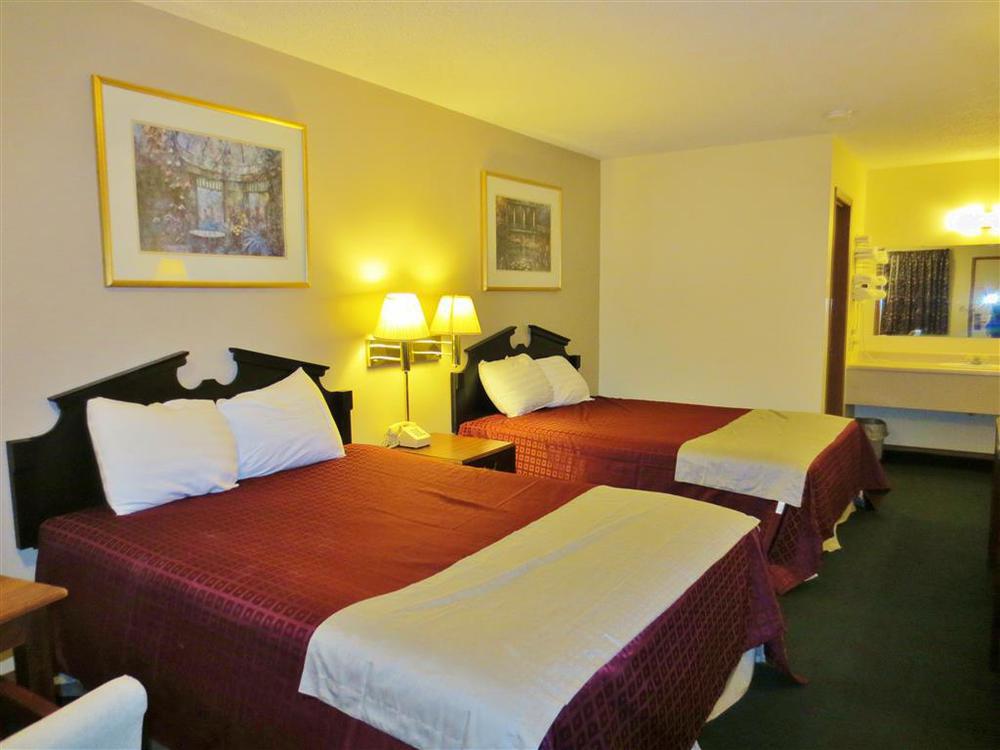 Americas Best Value Inn Knob Noster Cameră foto